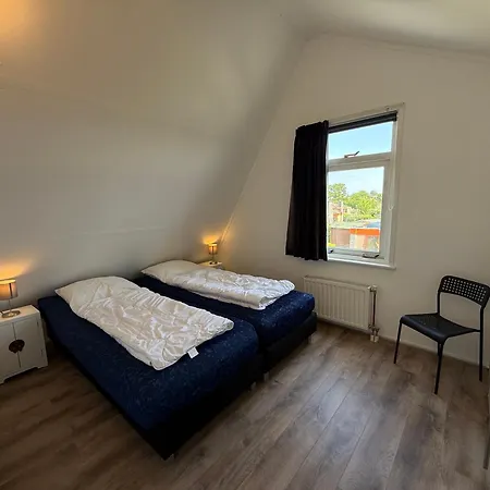 Nyaraló Albatros 181 *